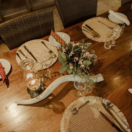 Out Of Africa Town Lodge Otjiwarongo Εξωτερικό φωτογραφία