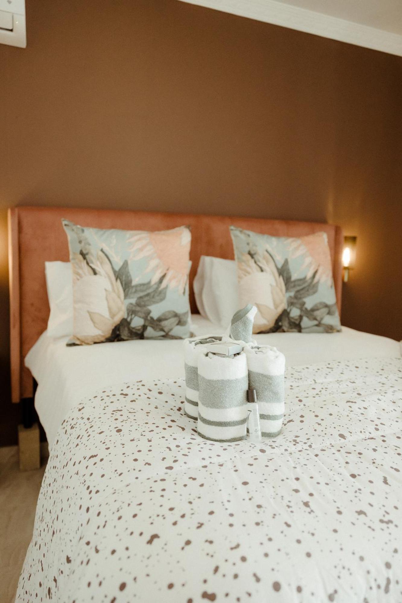 Out Of Africa Town Lodge Otjiwarongo Εξωτερικό φωτογραφία