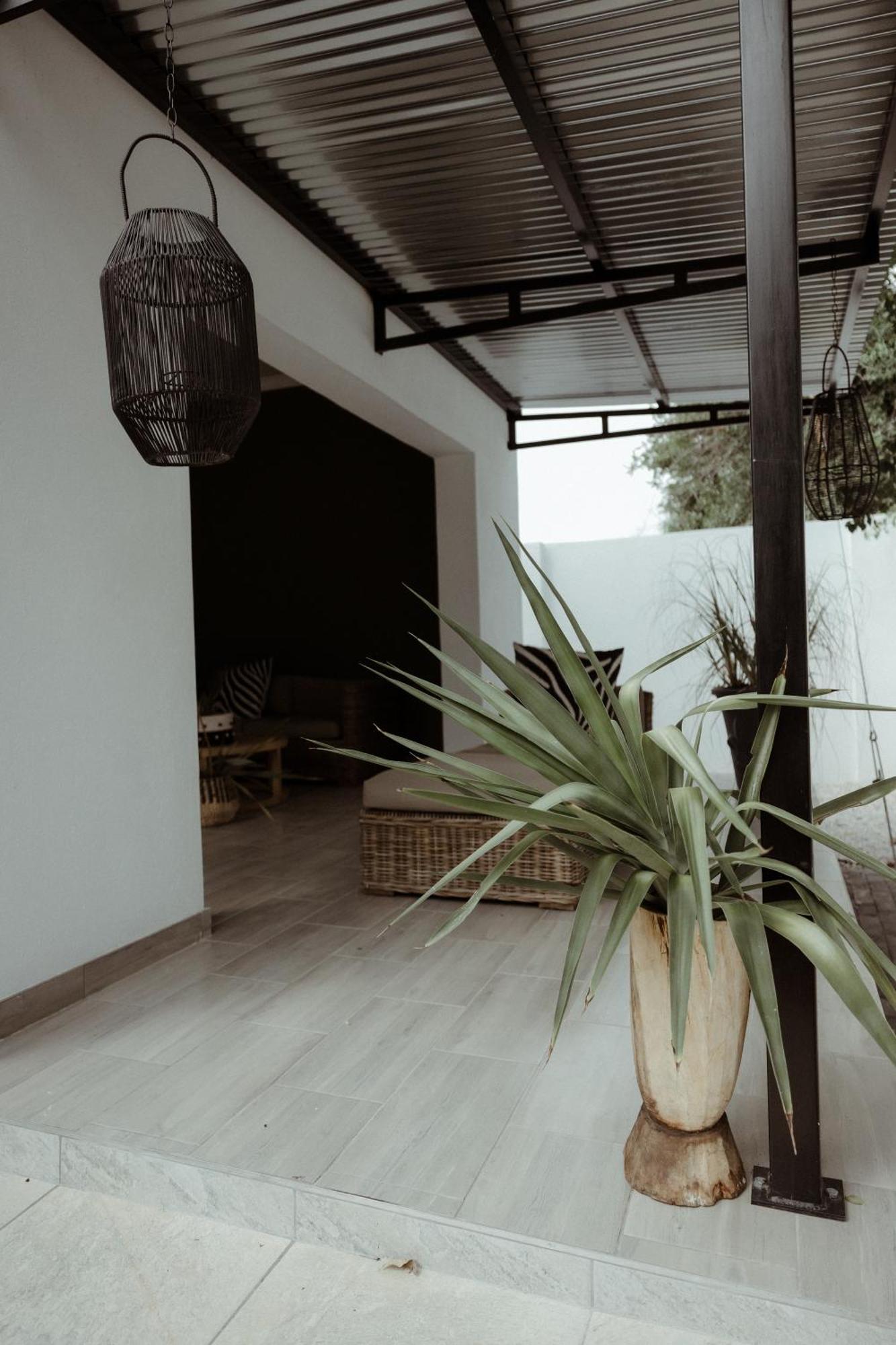 Out Of Africa Town Lodge Otjiwarongo Εξωτερικό φωτογραφία