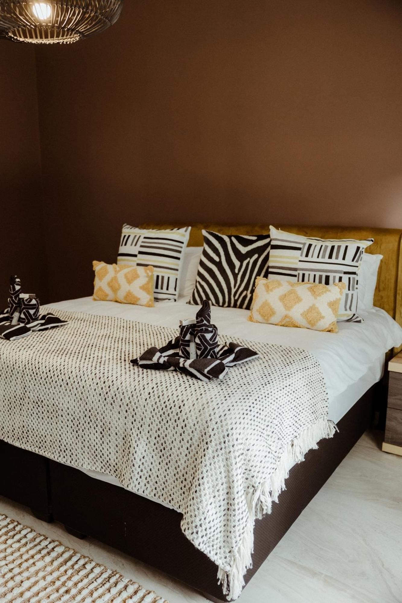 Out Of Africa Town Lodge Otjiwarongo Εξωτερικό φωτογραφία