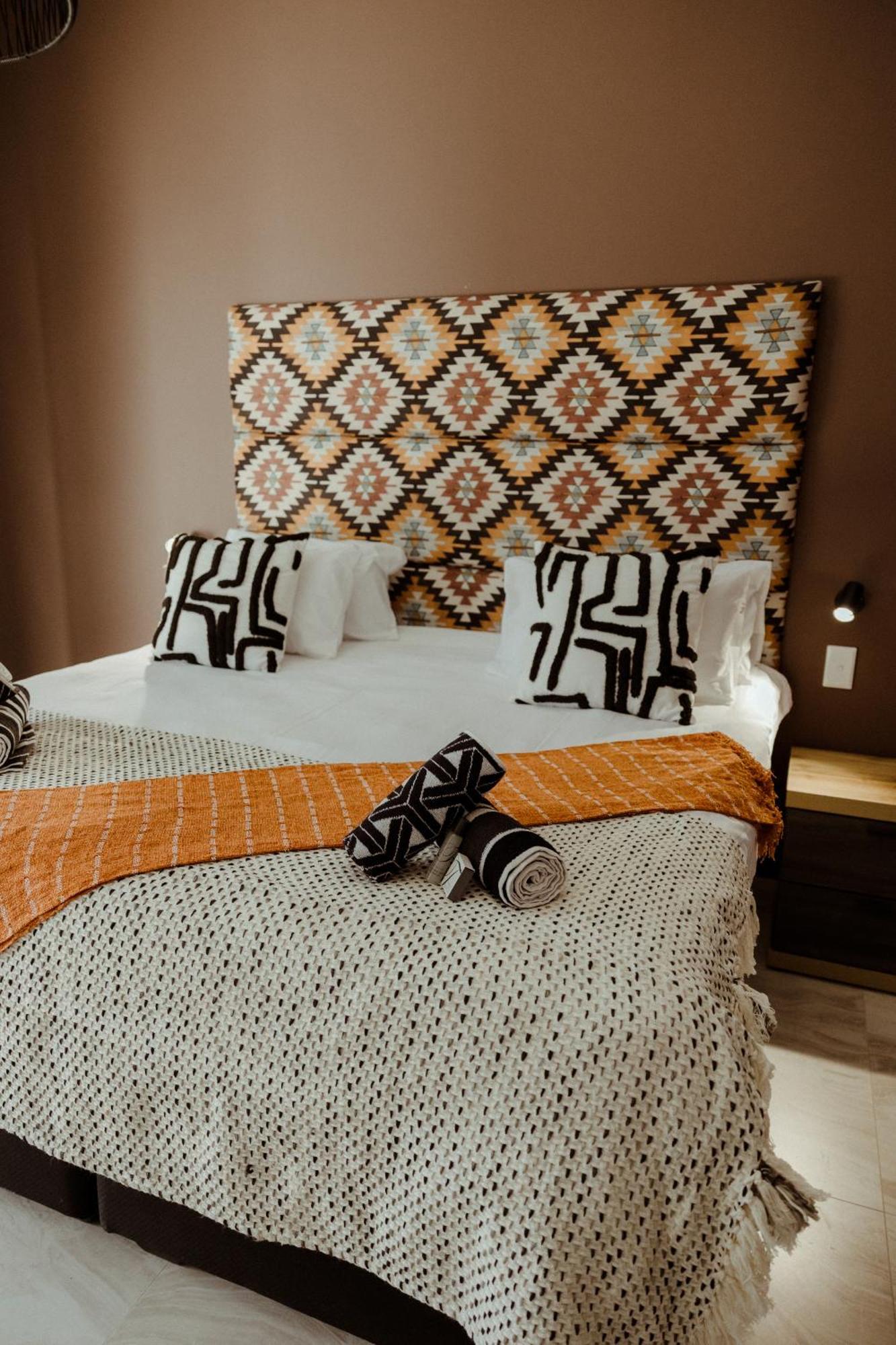 Out Of Africa Town Lodge Otjiwarongo Εξωτερικό φωτογραφία