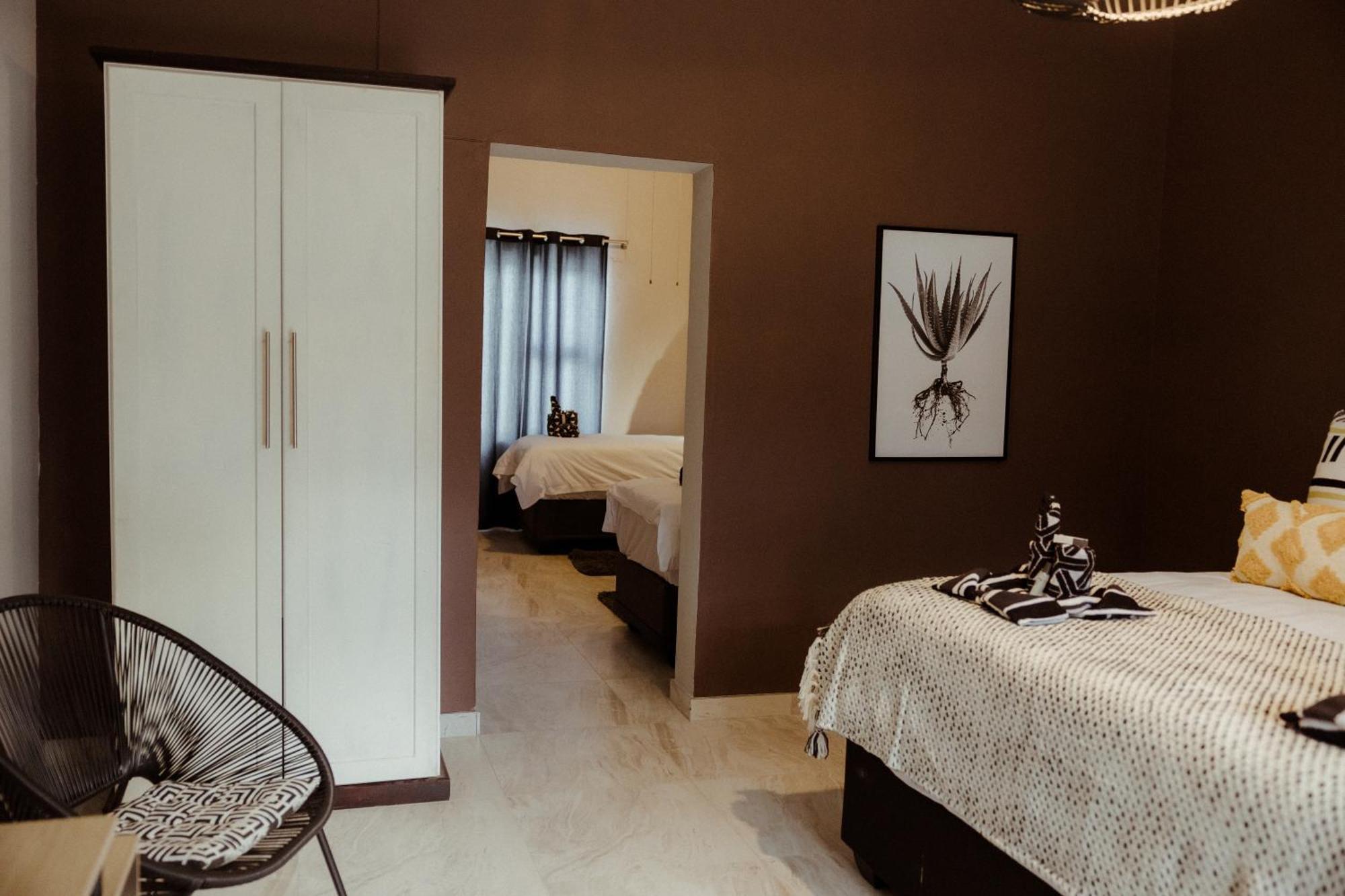Out Of Africa Town Lodge Otjiwarongo Εξωτερικό φωτογραφία