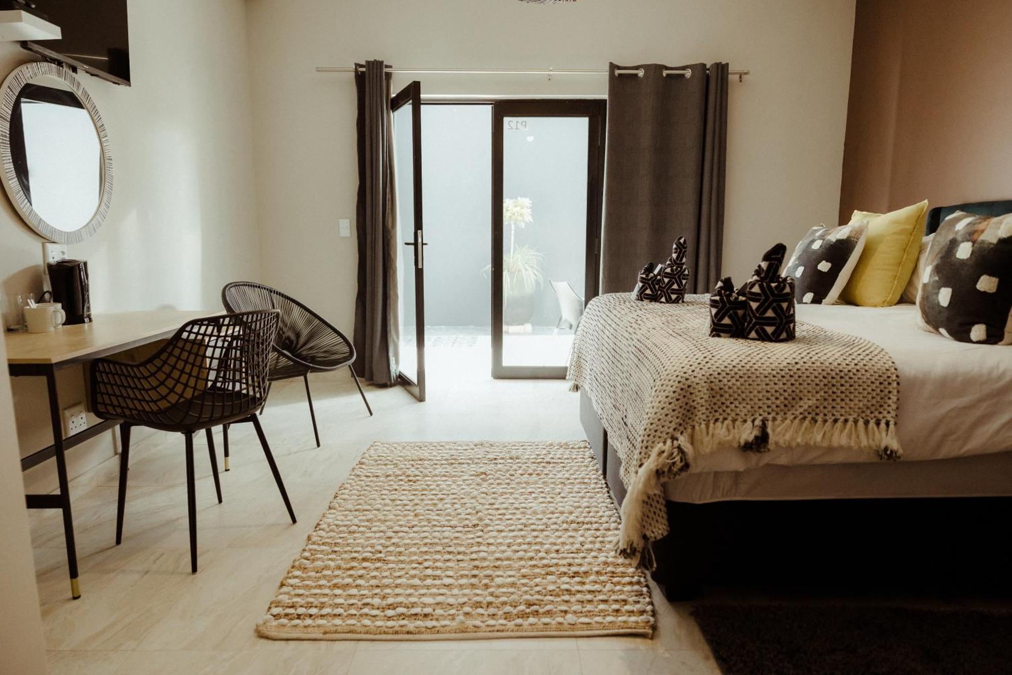 Out Of Africa Town Lodge Otjiwarongo Εξωτερικό φωτογραφία