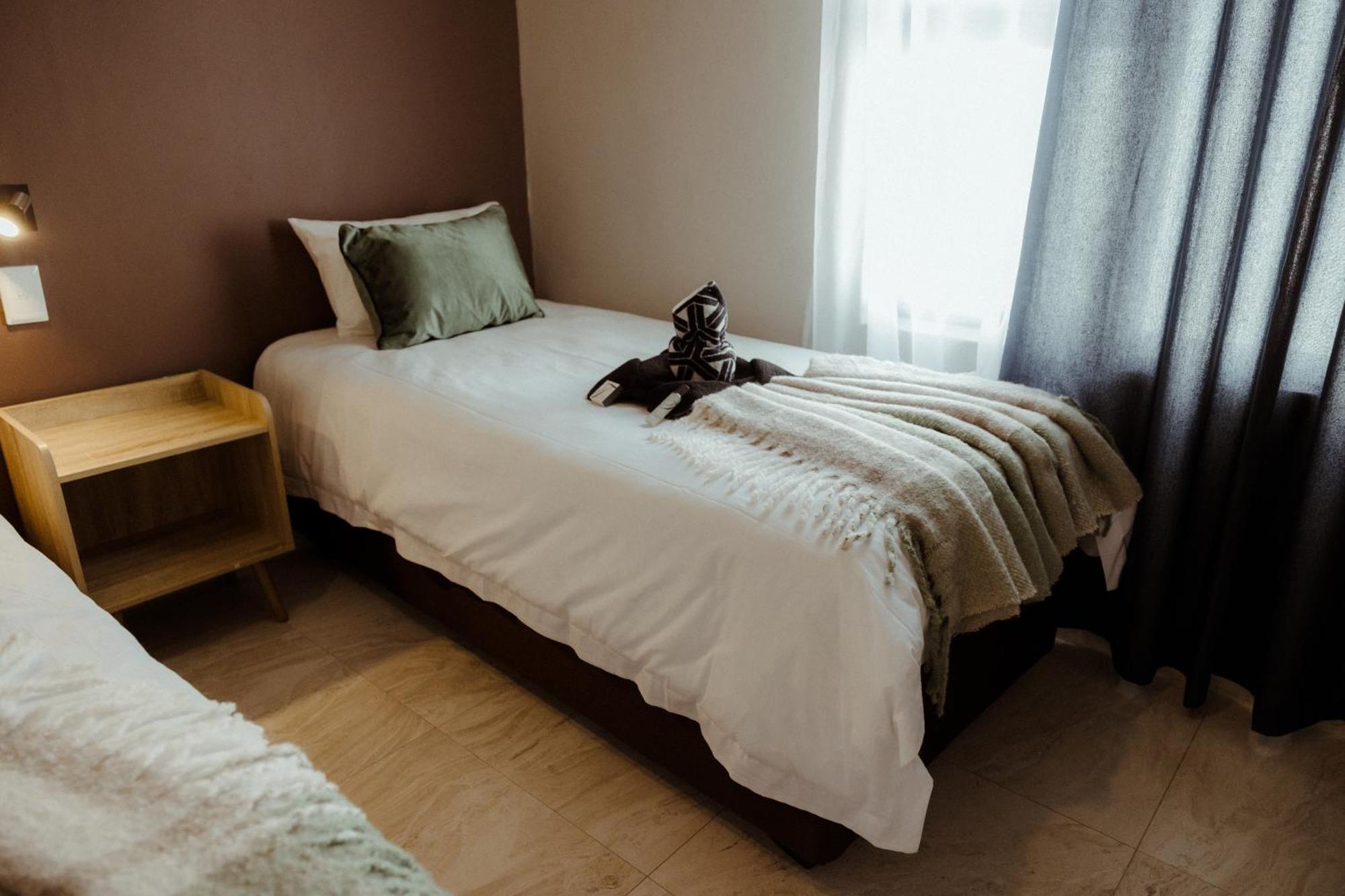 Out Of Africa Town Lodge Otjiwarongo Εξωτερικό φωτογραφία