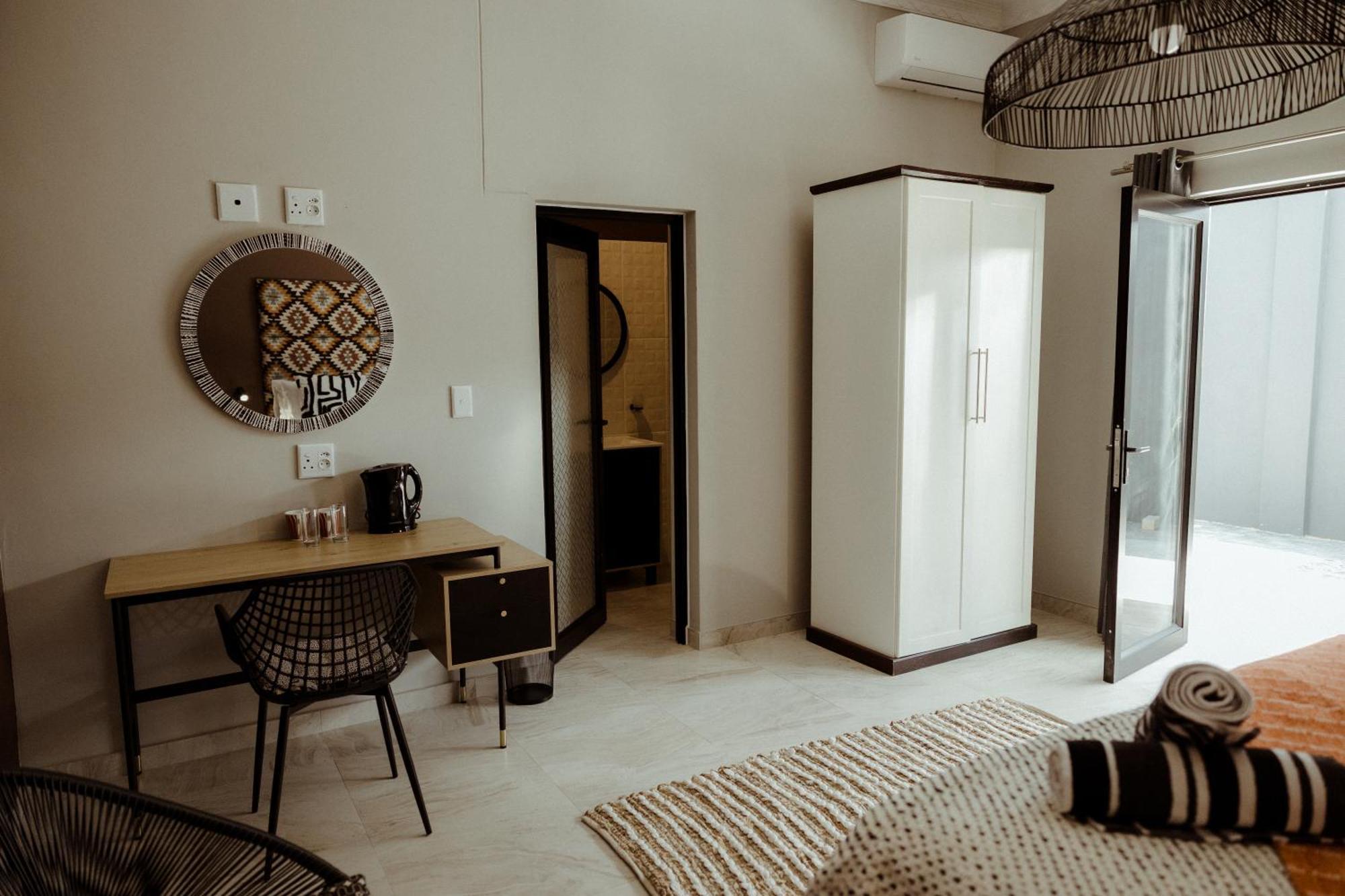 Out Of Africa Town Lodge Otjiwarongo Εξωτερικό φωτογραφία